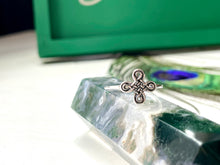 Load image into Gallery viewer, Celtic Knot Ring in Silver