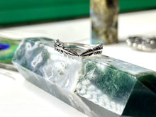 Load image into Gallery viewer, Victory Laurels Ring in Silver