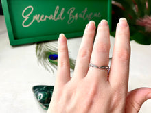 Load image into Gallery viewer, Victory Laurels Ring in Silver