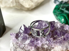 Load image into Gallery viewer, Flower Power Ring in Silver