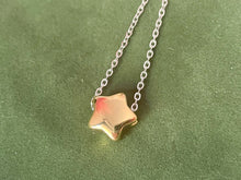 Load image into Gallery viewer, STAR NECKLACE IN GOLD - Emerald Boutique VA