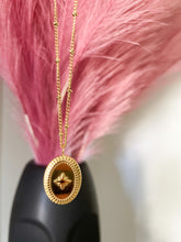 Load image into Gallery viewer, LAYERED STAR NECKLACE IN GOLD - Emerald Boutique VA