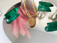 Load image into Gallery viewer, LAYERED STAR NECKLACE IN GOLD - Emerald Boutique VA