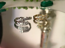 Load image into Gallery viewer, HAMMERED TEXTURE RING IN GOLD - Emerald Boutique VA