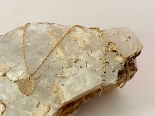 Load image into Gallery viewer, MONSTERA NECKLACE IN GOLD - Emerald Boutique VA