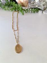 Load image into Gallery viewer, LAYERED STAR NECKLACE IN GOLD - Emerald Boutique VA