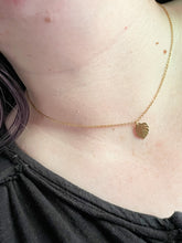Load image into Gallery viewer, MONSTERA NECKLACE IN GOLD - Emerald Boutique VA