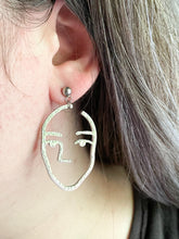 Load image into Gallery viewer, MINIMAL FACE STATEMENT EARRINGS IN SILVER - Emerald Boutique VA