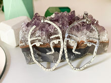 Load image into Gallery viewer, MINIMAL FACE STATEMENT EARRINGS IN SILVER - Emerald Boutique VA