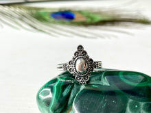 Load image into Gallery viewer, Scallop Soiree Ring in Silver
