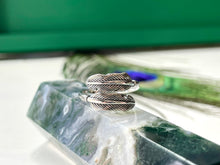 Load image into Gallery viewer, Fancy Feathers Ring in Silver
